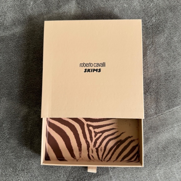 Skims x roberto cavalli dipped bikini bottom - (Small) - Picture 3 of 3